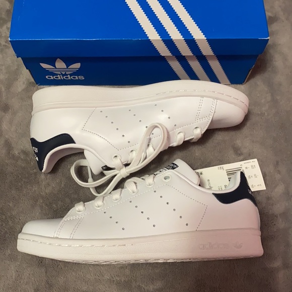 adidas Shoes - Adidas Stan Smith